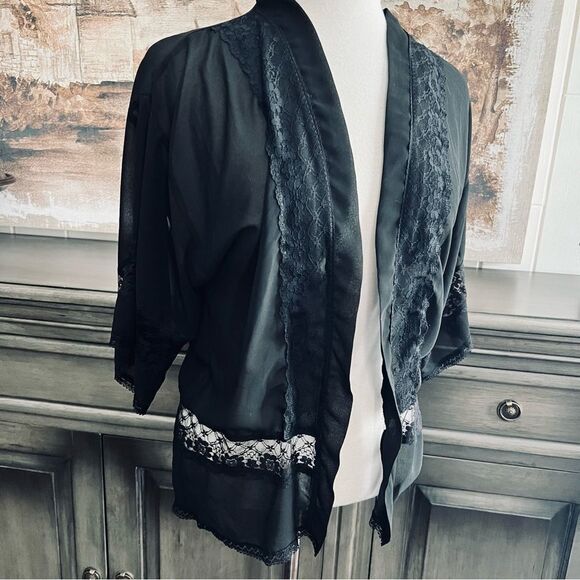 Max and Riley Black Lace Bohemian Sheer Open Wrap size Medium - Picture 3 of 6